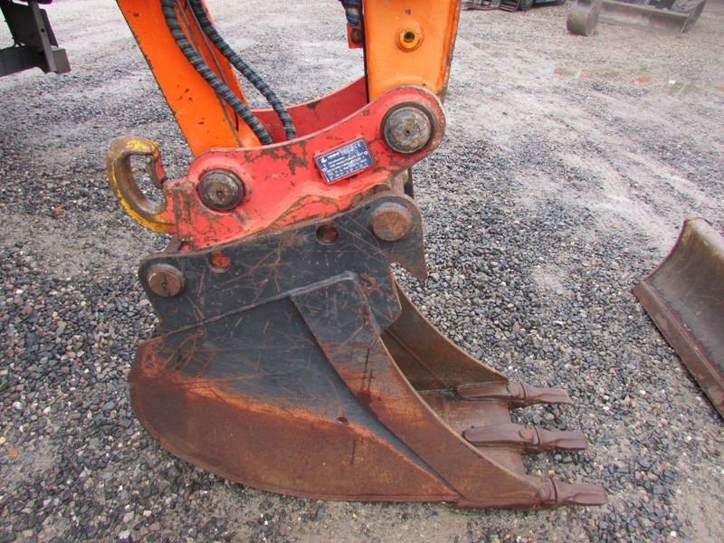 Komatsu PC 80 MR-3 Kettenbagger 30.000 EUR / AC - Mini pelle: photos 3 Komatsu PC 80 MR-3 Kettenbagger 30.000 EUR / AC - Mini pelle: photos 3