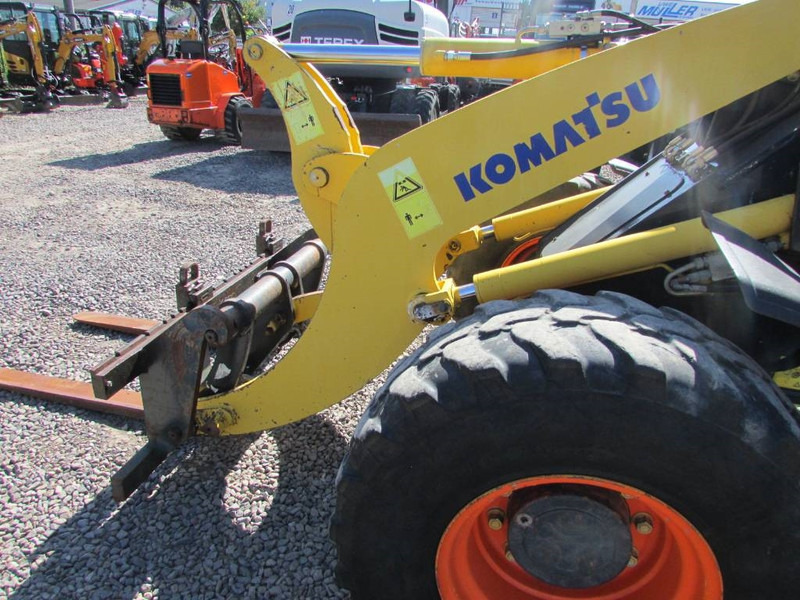 Komatsu WA 100 M-5 Radlader 14.000 EUR - Chargeuse sur pneus: photos 5 Komatsu WA 100 M-5 Radlader 14.000 EUR - Chargeuse sur pneus: photos 5