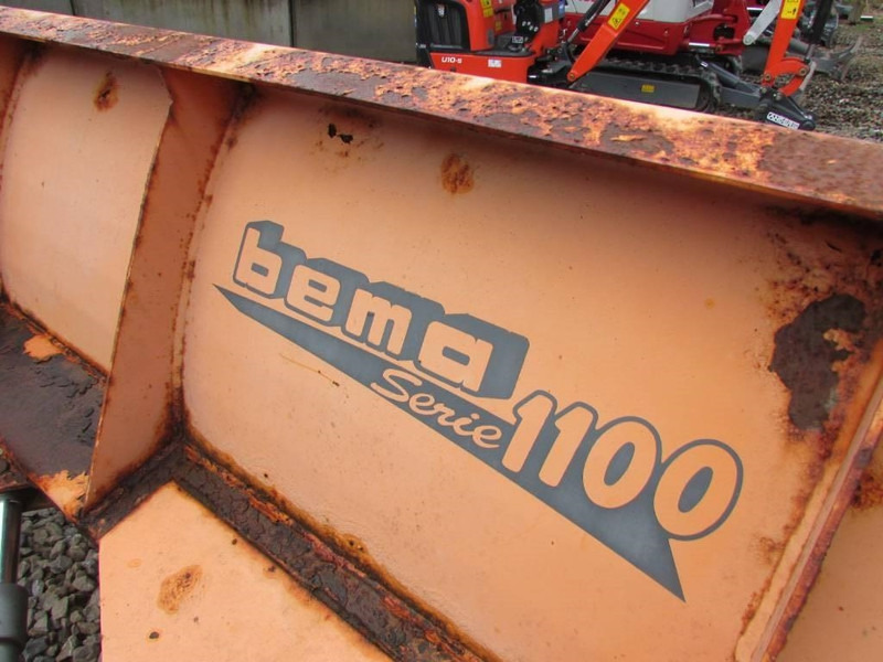 Kramer 750 Radlader mit Winterdienstausrüstung 19.900 € - Chargeuse sur pneus: photos 4 Kramer 750 Radlader mit Winterdienstausrüstung 19.900 € - Chargeuse sur pneus: photos 4