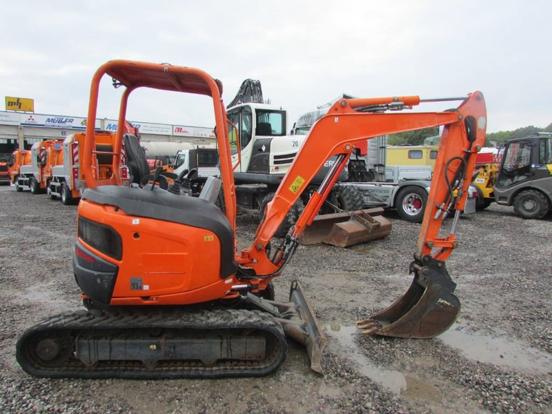 Kubota U 27-4 Canopy Minibagger 17.500 EUR - Mini pelle: photos 4 Kubota U 27-4 Canopy Minibagger 17.500 EUR - Mini pelle: photos 4