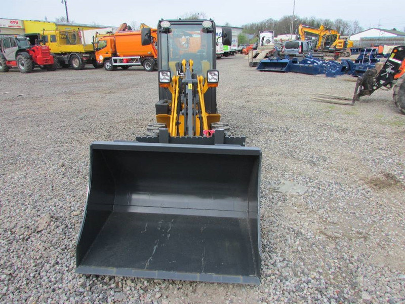 Schäffer 2428 SLT Schmalspur Radlader 32.500 Schaeffer - Chargeuse compacte sur chenilles: photos 4 Schäffer 2428 SLT Schmalspur Radlader 32.500 Schaeffer - Chargeuse compacte sur chenilles: photos 4