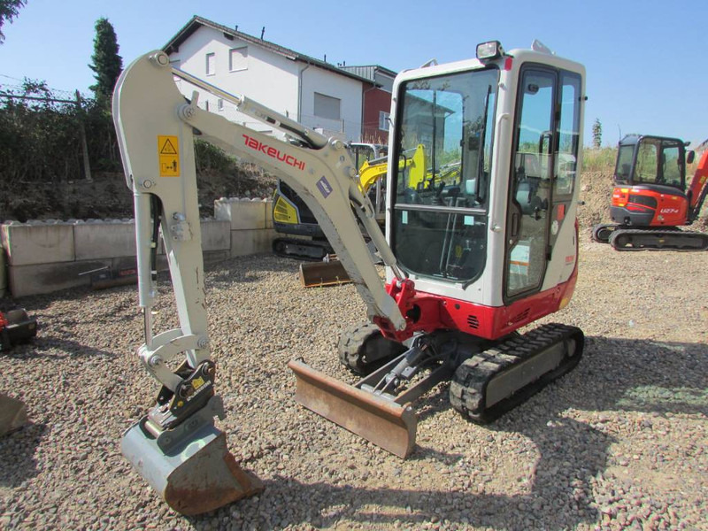 Takeuchi TB 216 V0 Minibagger 23.500 EUR - Mini pelle: photos 2 Takeuchi TB 216 V0 Minibagger 23.500 EUR - Mini pelle: photos 2