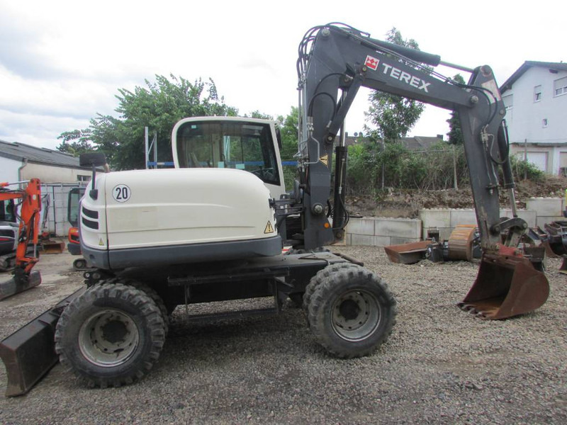 Terex TW 110 Mobilbagger 35.000 EUR - Pelle sur pneus: photos 1 Terex TW 110 Mobilbagger 35.000 EUR - Pelle sur pneus: photos 1