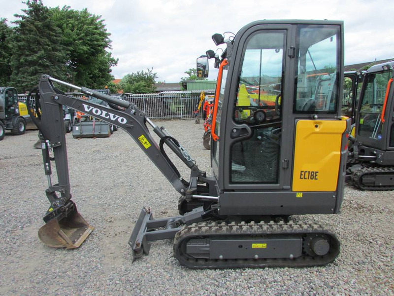 Volvo EC 18 E Minibagger 24.500 EUR - Mini pelle: photos 1 Volvo EC 18 E Minibagger 24.500 EUR - Mini pelle: photos 1