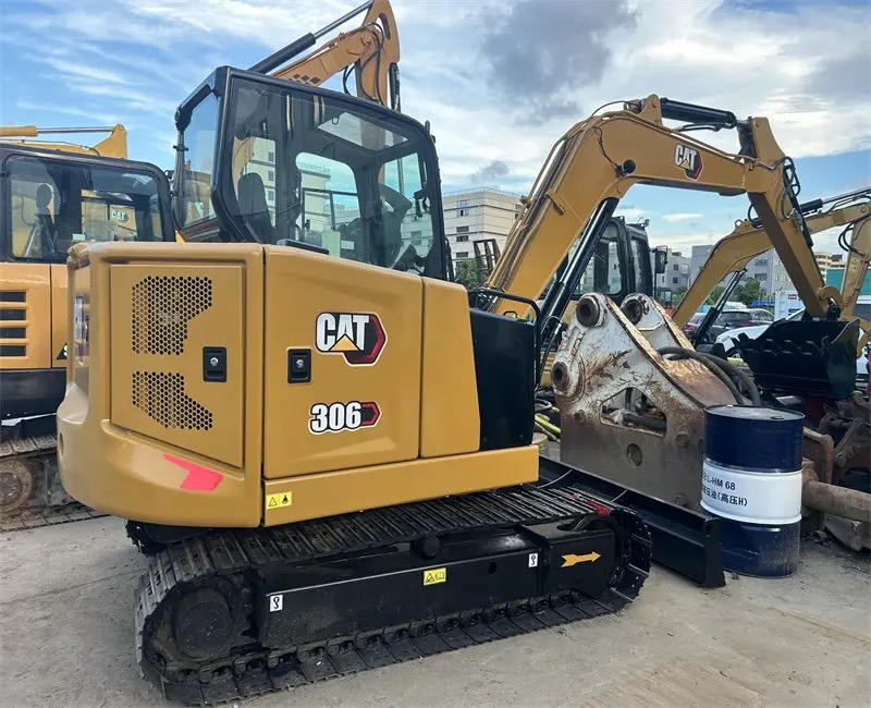 CATERPILLAR 306 - Pelle sur chenille: photos 1 CATERPILLAR 306 - Pelle sur chenille: photos 1