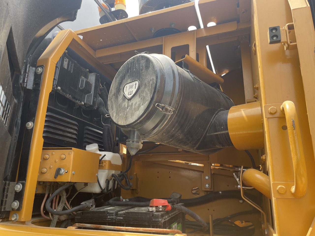 CATERPILLAR 330D2 - Pelle sur chenille: photos 5 CATERPILLAR 330D2 - Pelle sur chenille: photos 5