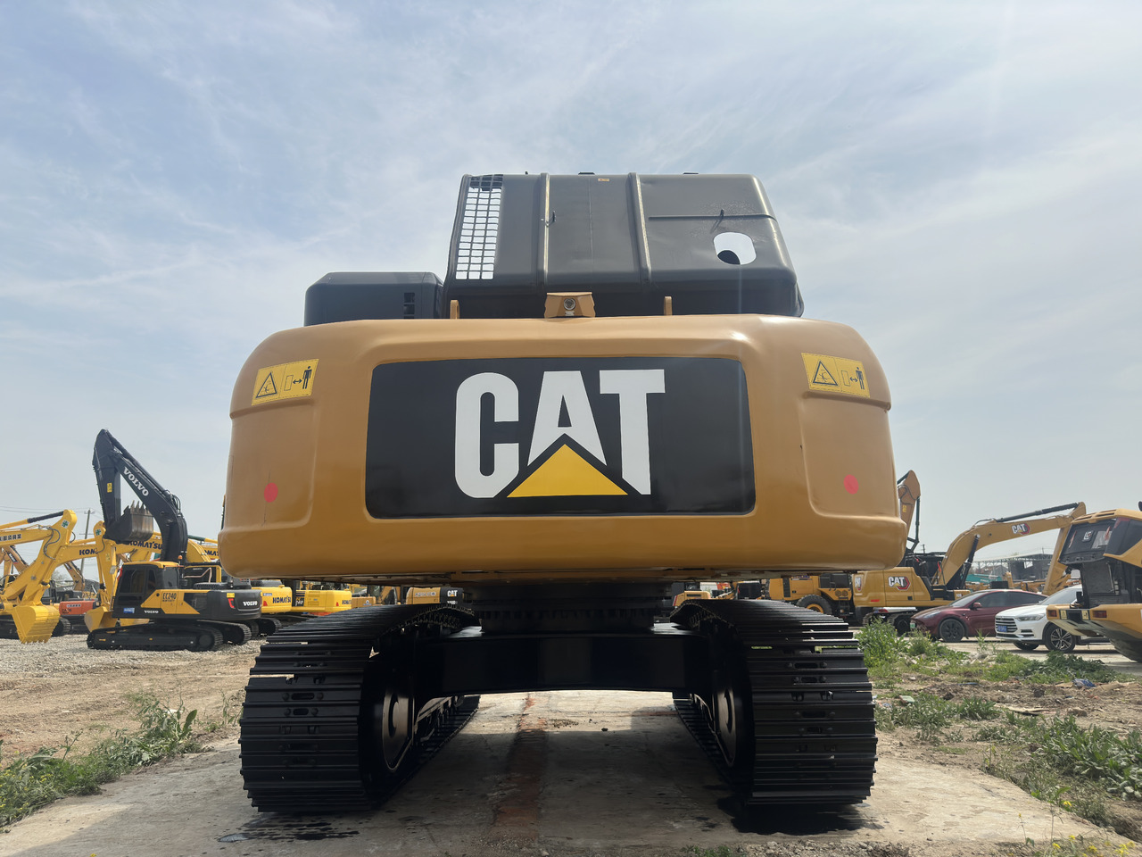 CATERPILLAR 330D2 - Pelle sur chenille: photos 3 CATERPILLAR 330D2 - Pelle sur chenille: photos 3