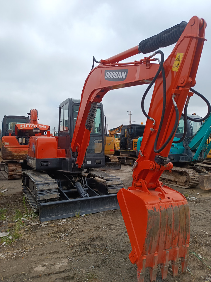 Mini pelle DOOSAN DH60-7: photos 7