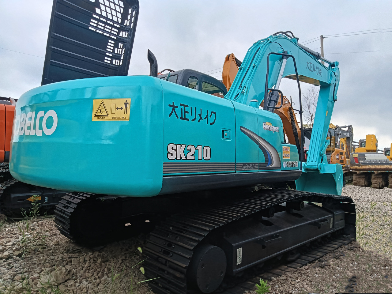KOBELCO SK 210 - Mini pelle: photos 2 KOBELCO SK 210 - Mini pelle: photos 2