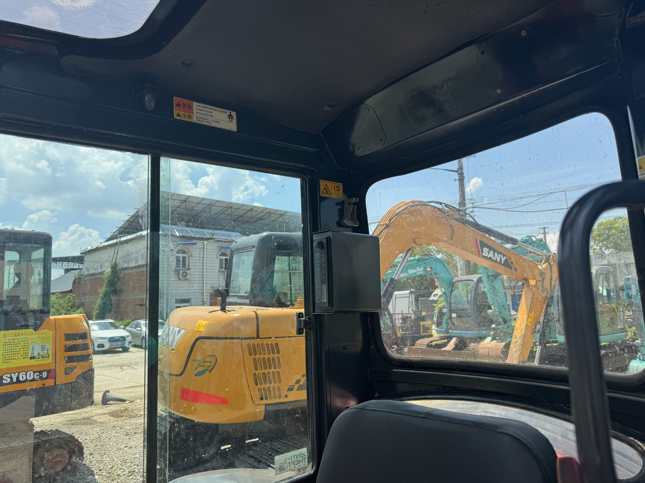 KUBOTA U35-5 - Mini pelle: photos 5 KUBOTA U35-5 - Mini pelle: photos 5