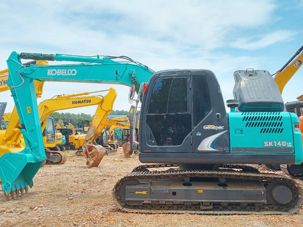 Kobelco SK 140 - Pelle sur chenille: photos 1 Kobelco SK 140 - Pelle sur chenille: photos 1