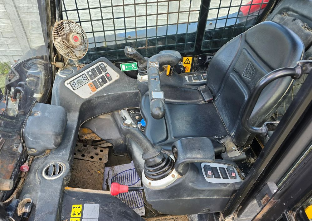 JCB - Chargeuse: photos 3 JCB - Chargeuse: photos 3