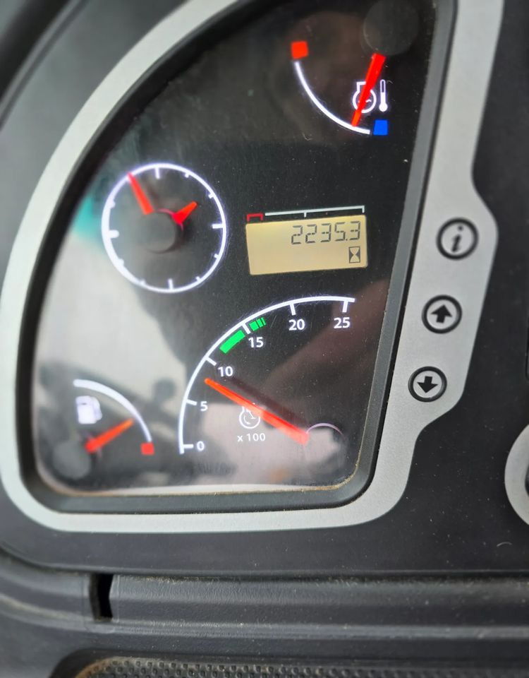 JCB - Tractopelle: photos 4 JCB - Tractopelle: photos 4