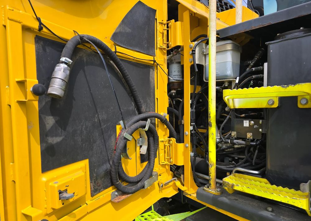 Komatsu - Pelle sur pneus: photos 5 Komatsu - Pelle sur pneus: photos 5