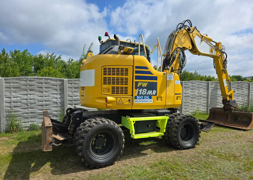 Komatsu - Pelle sur pneus: photos 4 Komatsu - Pelle sur pneus: photos 4