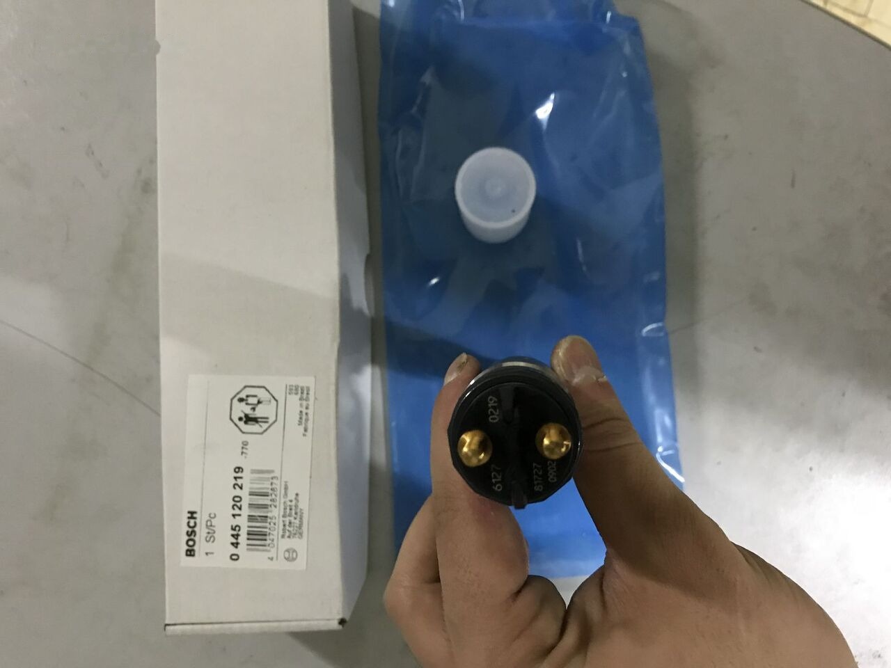 Bosch 2018 51101006127 Bosch MAN TGX-T GS truck - Injecteur pour Camion: photos 1 Bosch 2018 51101006127 Bosch MAN TGX-T GS truck - Injecteur pour Camion: photos 1