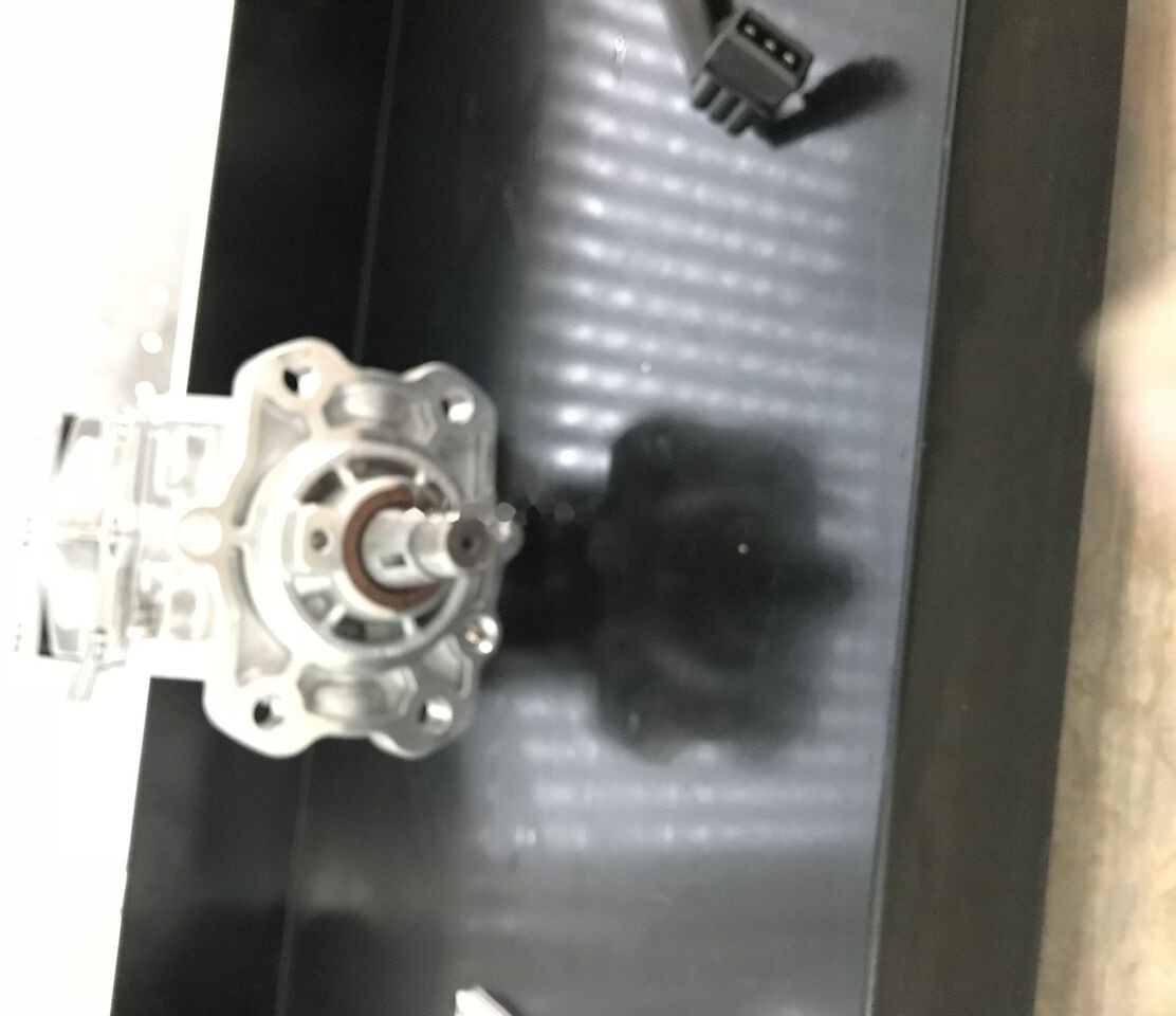 Bosch 2018 51111037611 MAN - Pompe à carburant pour Camion: photos 3 Bosch 2018 51111037611 MAN - Pompe à carburant pour Camion: photos 3