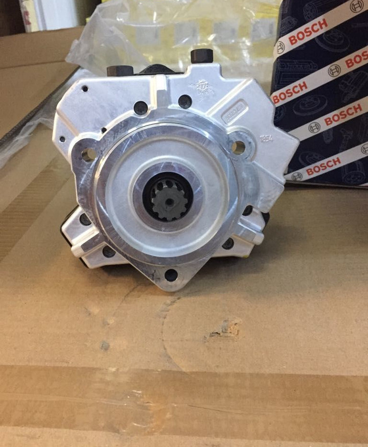 Bosch 2018 51111037846 MAN - Pompe à carburant pour Camion: photos 3 Bosch 2018 51111037846 MAN - Pompe à carburant pour Camion: photos 3