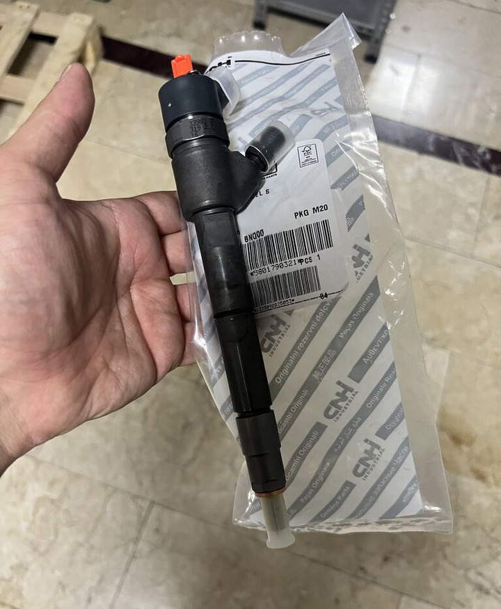Bosch 2023 0445110656 Bosch 208-2023 - Injecteur pour Camion: photos 2 Bosch 2023 0445110656 Bosch 208-2023 - Injecteur pour Camion: photos 2