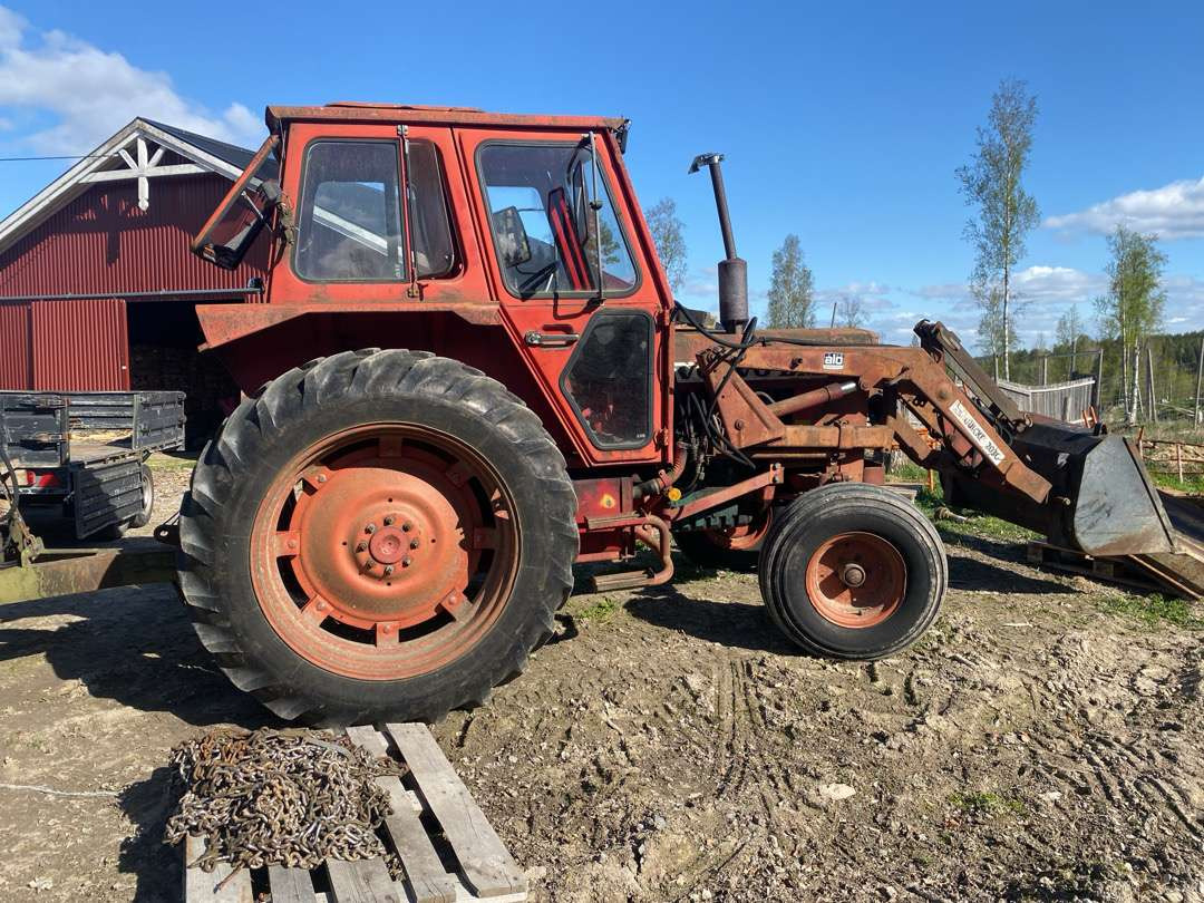 Tracteur agricole 1975 Volvo BM T500 traktor med frontlaster: photos 8