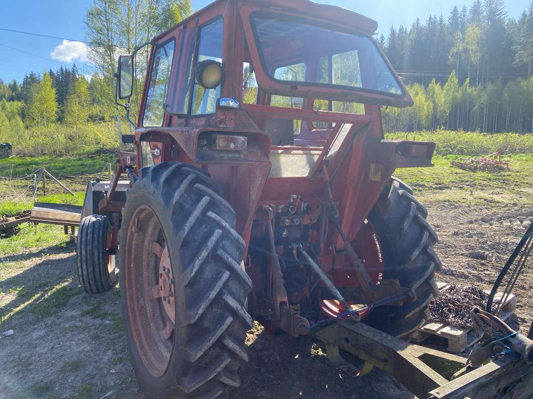 Tracteur agricole 1975 Volvo BM T500 traktor med frontlaster: photos 6
