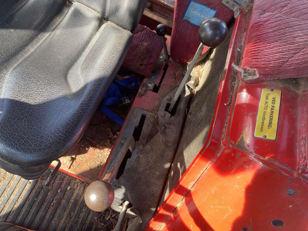 Tracteur agricole 1975 Volvo BM T500 traktor med frontlaster: photos 16