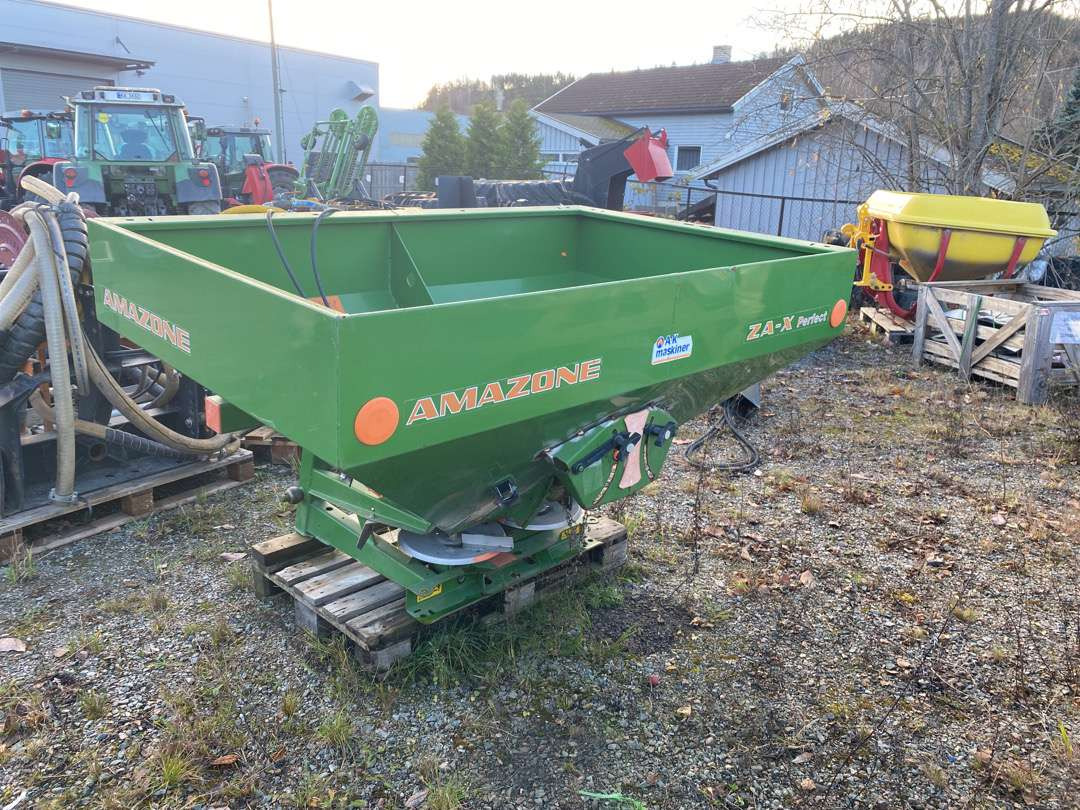 2004 Amazone ZA-X 1402 gjødselspreder - Distributeur d'engrais: photos 1 2004 Amazone ZA-X 1402 gjødselspreder - Distributeur d'engrais: photos 1