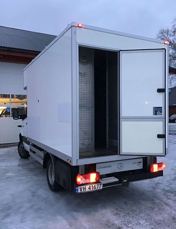 2012 Mercedes-Benz Sprinter EU-GODKJENT SVÆRT LAV KM! - Camion fourgon: photos 4 2012 Mercedes-Benz Sprinter EU-GODKJENT SVÆRT LAV KM! - Camion fourgon: photos 4