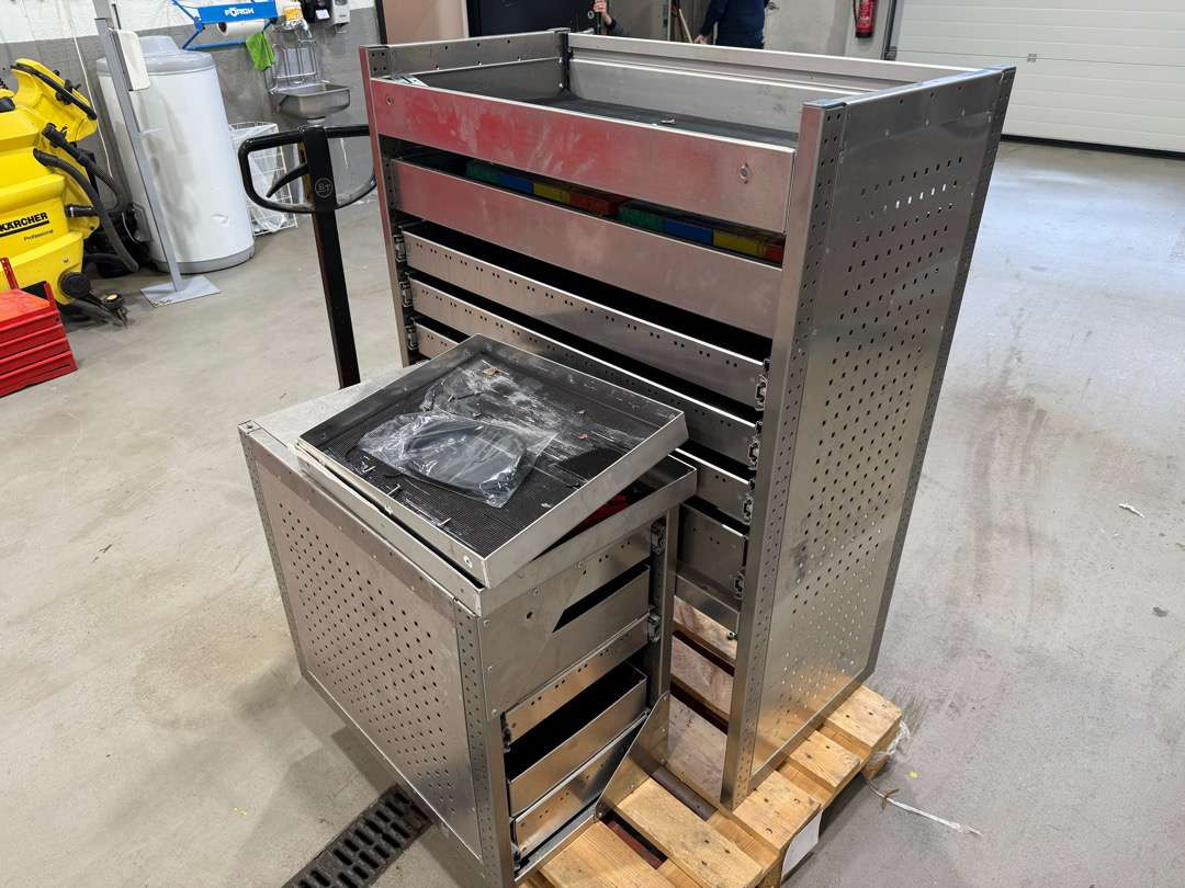 Aluca Bilinnredning - Équipement de garage: photos 5 Aluca Bilinnredning - Équipement de garage: photos 5