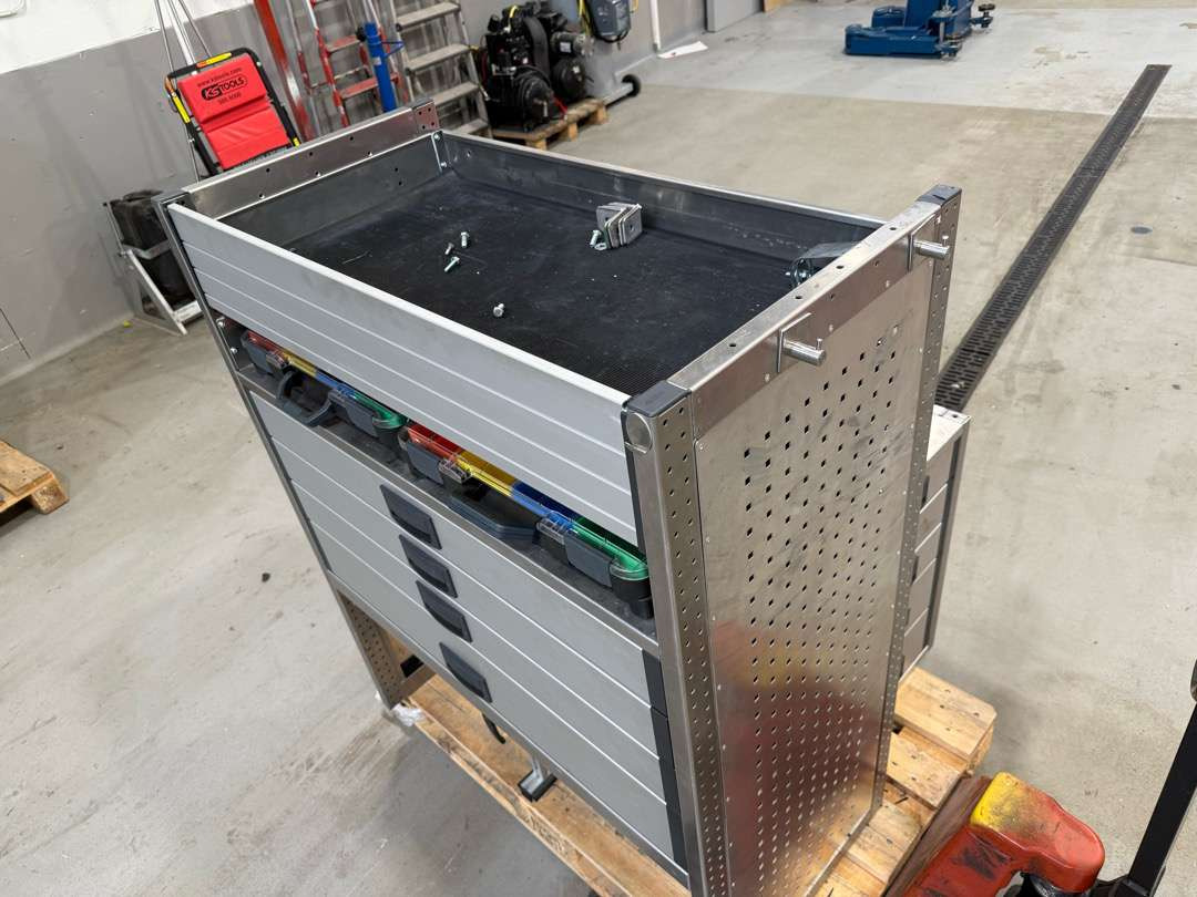 Aluca Bilinnredning - Équipement de garage: photos 3 Aluca Bilinnredning - Équipement de garage: photos 3