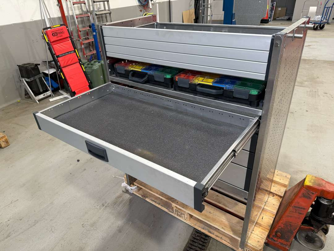 Aluca Bilinnredning - Équipement de garage: photos 4 Aluca Bilinnredning - Équipement de garage: photos 4