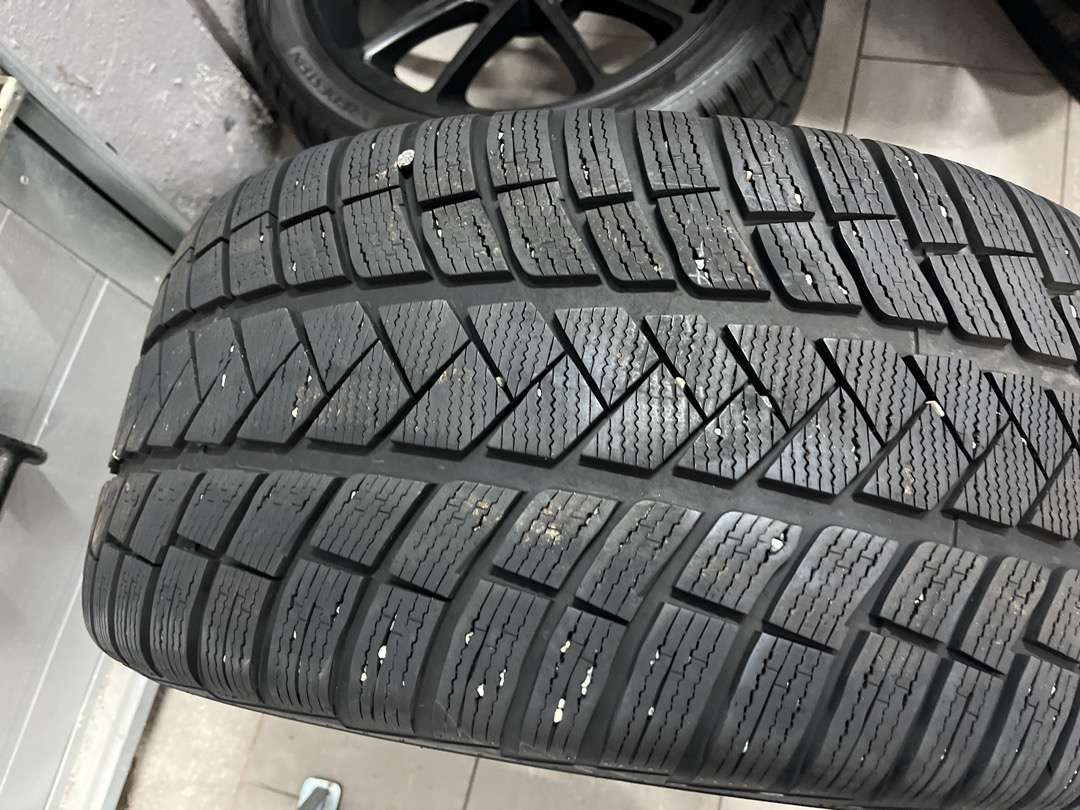 Eksklusive dekk og felger til Mercedes G-Class (G-Wagon) - Outil/ Équipement: photos 4 Eksklusive dekk og felger til Mercedes G-Class (G-Wagon) - Outil/ Équipement: photos 4