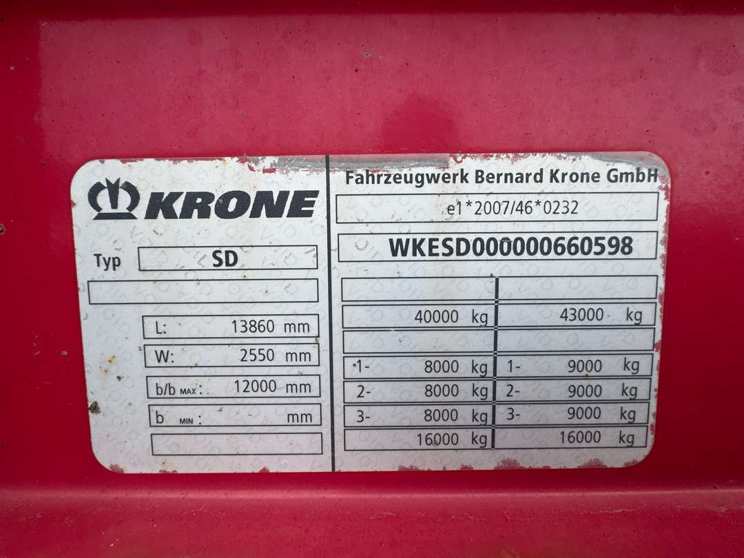 2015 KRONE Profi Line / MEGA / Curtain / Lifting roof - Remorque: photos 5 2015 KRONE Profi Line / MEGA / Curtain / Lifting roof - Remorque: photos 5