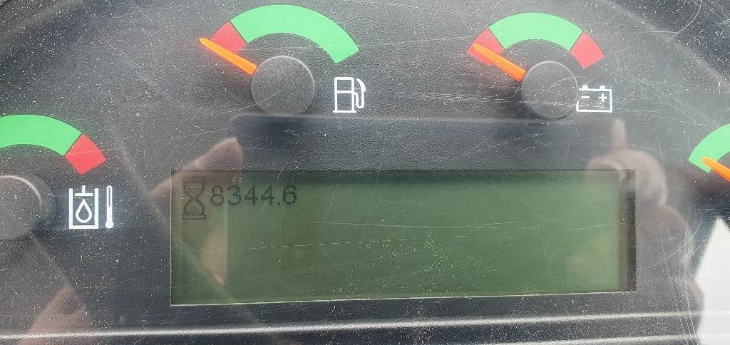 Chargeuse sur pneus CAT 906M: photos 8