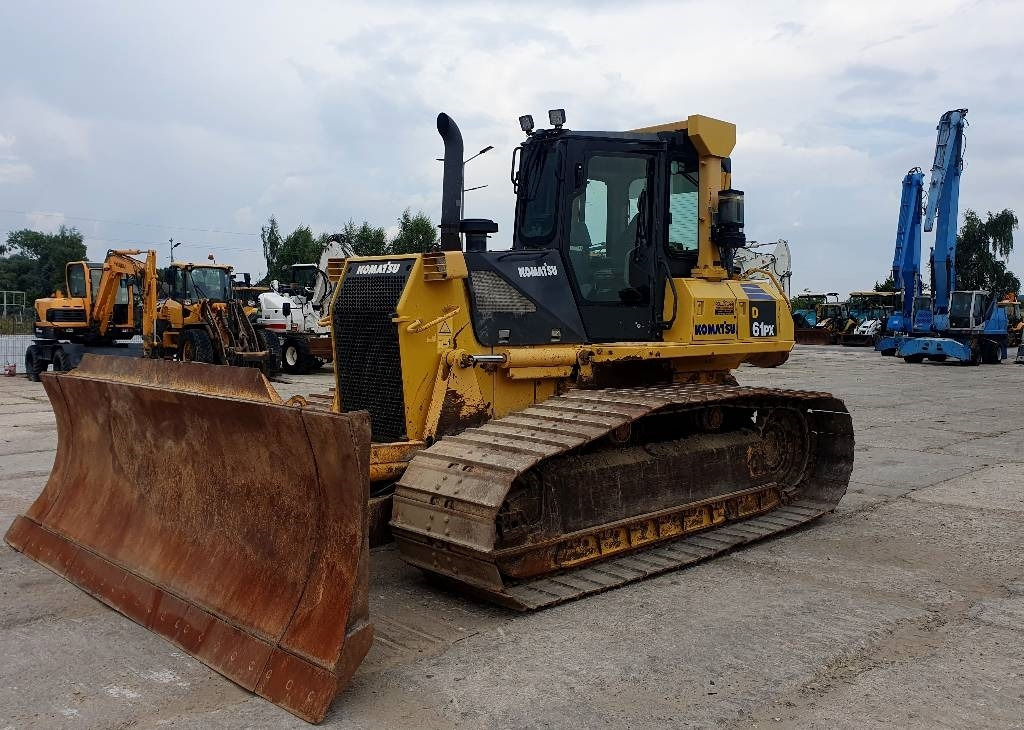 Komatsu D 61 PX-15 E0 - Bulldozer: photos 1 Komatsu D 61 PX-15 E0 - Bulldozer: photos 1