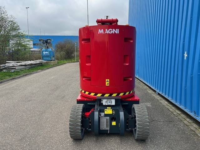MAGNI EAB 11 AC - Nacelle articulée: photos 4 MAGNI EAB 11 AC - Nacelle articulée: photos 4