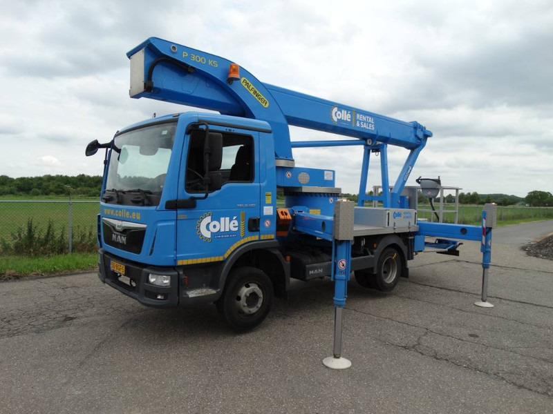 Palfinger P 300 KS - Camion avec nacelle: photos 2 Palfinger P 300 KS - Camion avec nacelle: photos 2