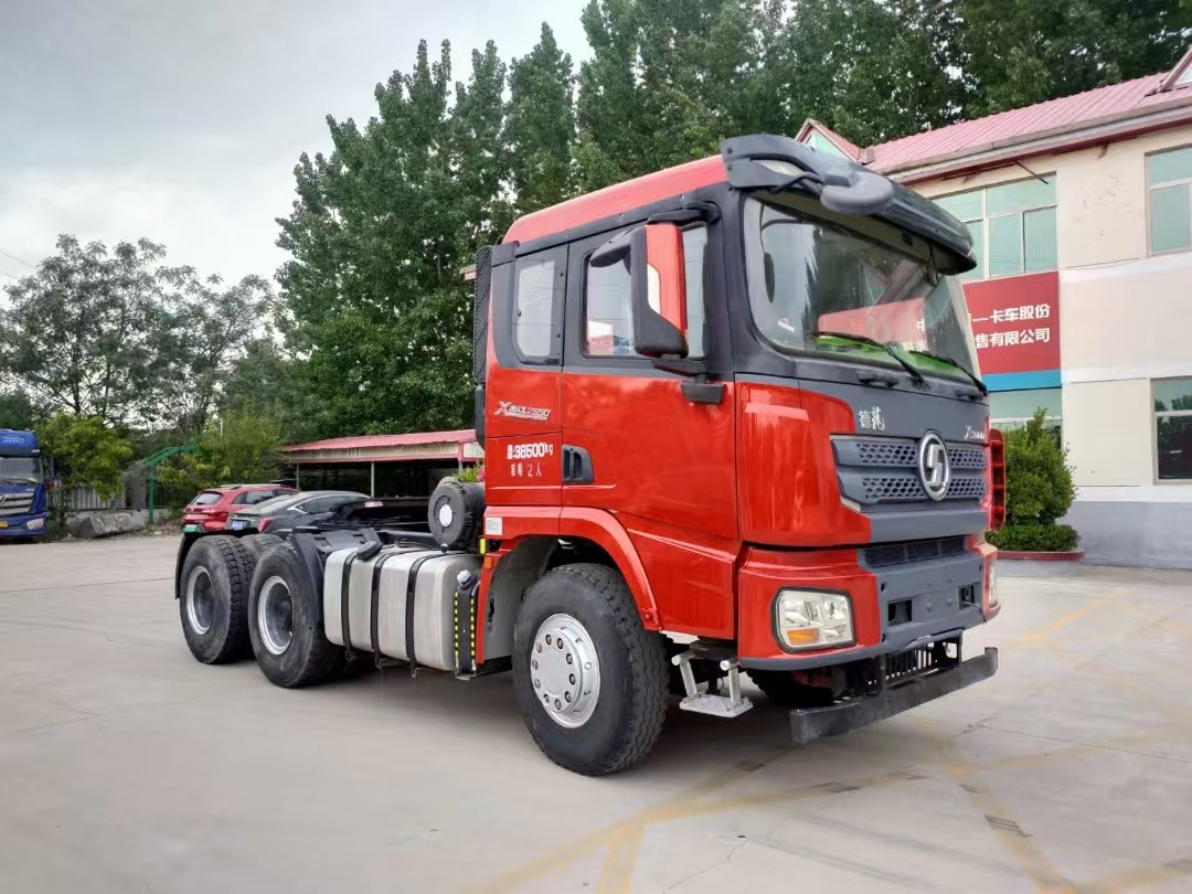 SHACMAN X3000 - Tracteur routier: photos 1 SHACMAN X3000 - Tracteur routier: photos 1