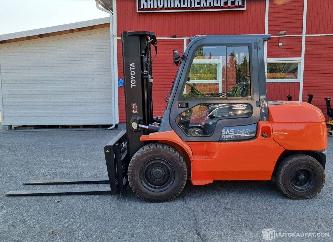 Toyota 42-7 FD 45, 2011, Diesel, 3 800 h, Seinäjoki - Engins de chantier: photos 1 Toyota 42-7 FD 45, 2011, Diesel, 3 800 h, Seinäjoki - Engins de chantier: photos 1