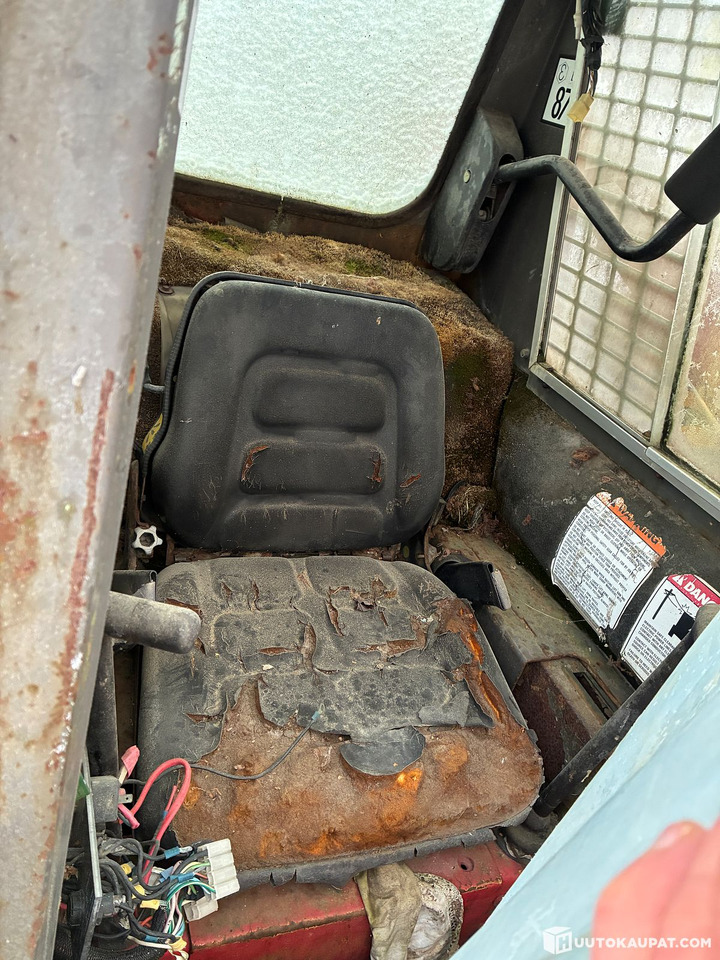 Gehl 3825 loader, Pälkäne - Mini chargeuse: photos 3 Gehl 3825 loader, Pälkäne - Mini chargeuse: photos 3