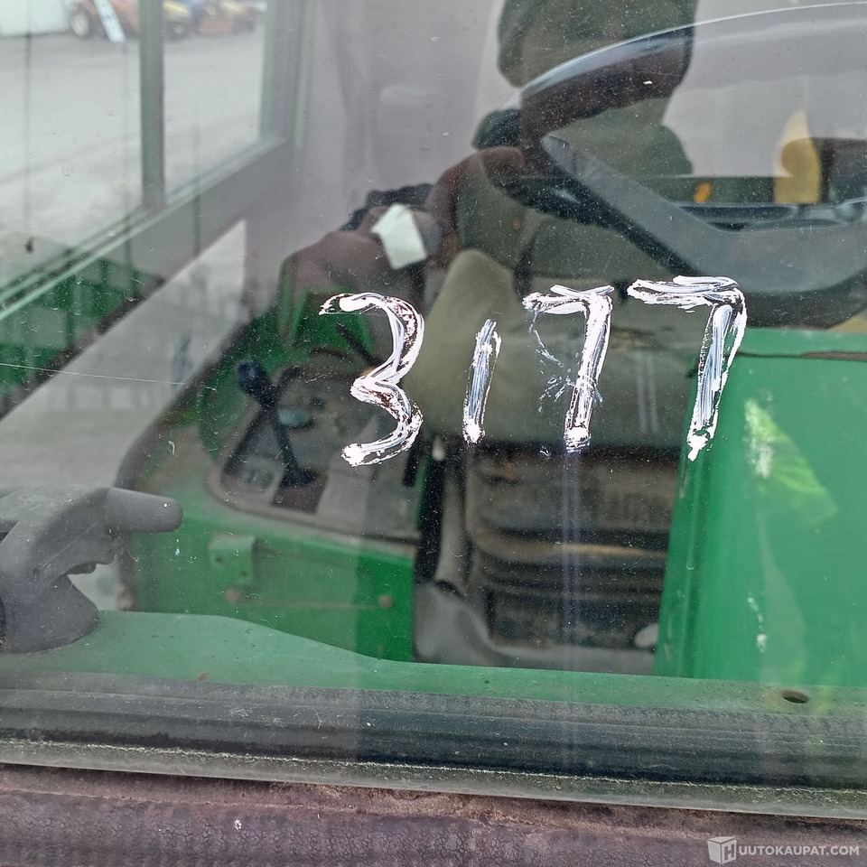 John Deere 3235 kelaleikkuri, 4 WD ja hytti, Hollola - Motofaucheuse: photos 5 John Deere 3235 kelaleikkuri, 4 WD ja hytti, Hollola - Motofaucheuse: photos 5