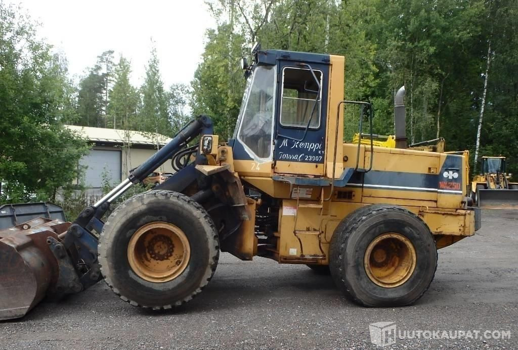 Komatsu WA 250-1, 1987, 27 501 h Pyöräkuormaaja, Forssa - Chargeuse sur pneus: photos 2 Komatsu WA 250-1, 1987, 27 501 h Pyöräkuormaaja, Forssa - Chargeuse sur pneus: photos 2