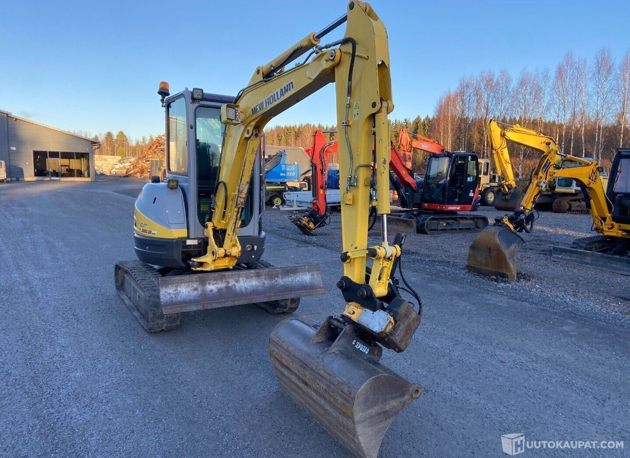 New Holland E 35.2sr, 2006, Diesel, 4 964 h Kaivinkone, Virrat - Mini pelle: photos 2 New Holland E 35.2sr, 2006, Diesel, 4 964 h Kaivinkone, Virrat - Mini pelle: photos 2