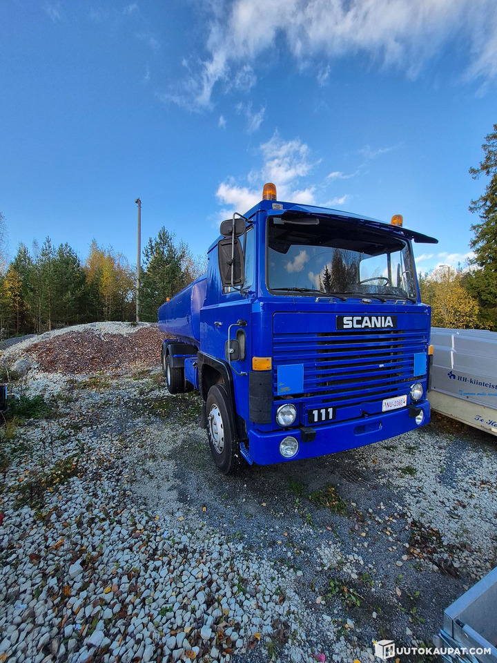 Scania 11.0, 1979, Tampere - Camion citerne: photos 1 Scania 11.0, 1979, Tampere - Camion citerne: photos 1