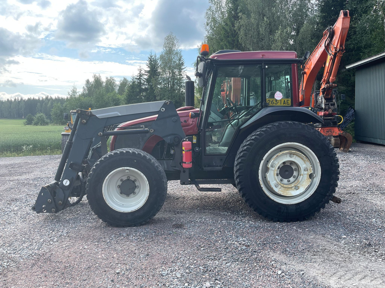 Valtra A 93 Unlimited, traktori kuormaajalla, 2016, Lohja - Tracteur agricole: photos 3 Valtra A 93 Unlimited, traktori kuormaajalla, 2016, Lohja - Tracteur agricole: photos 3