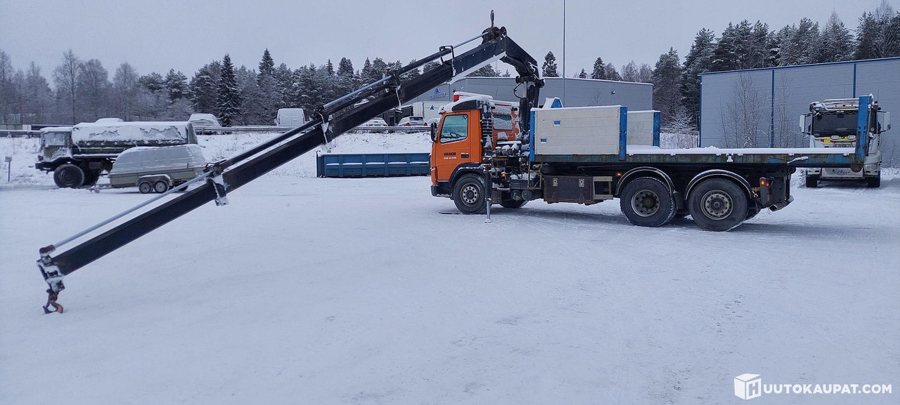 Volvo FM7, 1999, Kajaani - Camion plateau, Camion grue: photos 1 Volvo FM7, 1999, Kajaani - Camion plateau, Camion grue: photos 1