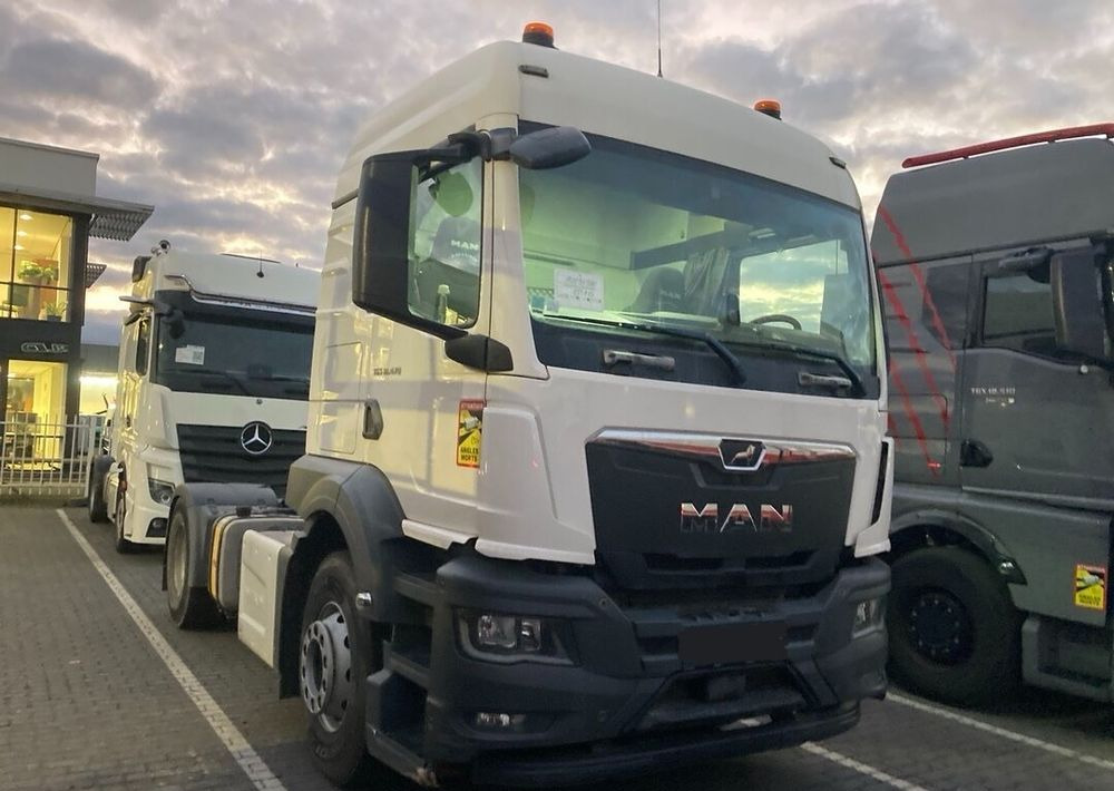 MAN TGS 18.470 NAUKA JAZDY STANDARD 4x2 / TGX 18.360 400 510 460 500 TOP STAN / ŚWIEŻO SPROWADZONY - Tracteur routier: photos 2 MAN TGS 18.470 NAUKA JAZDY STANDARD 4x2 / TGX 18.360 400 510 460 500 TOP STAN / ŚWIEŻO SPROWADZONY - Tracteur routier: photos 2