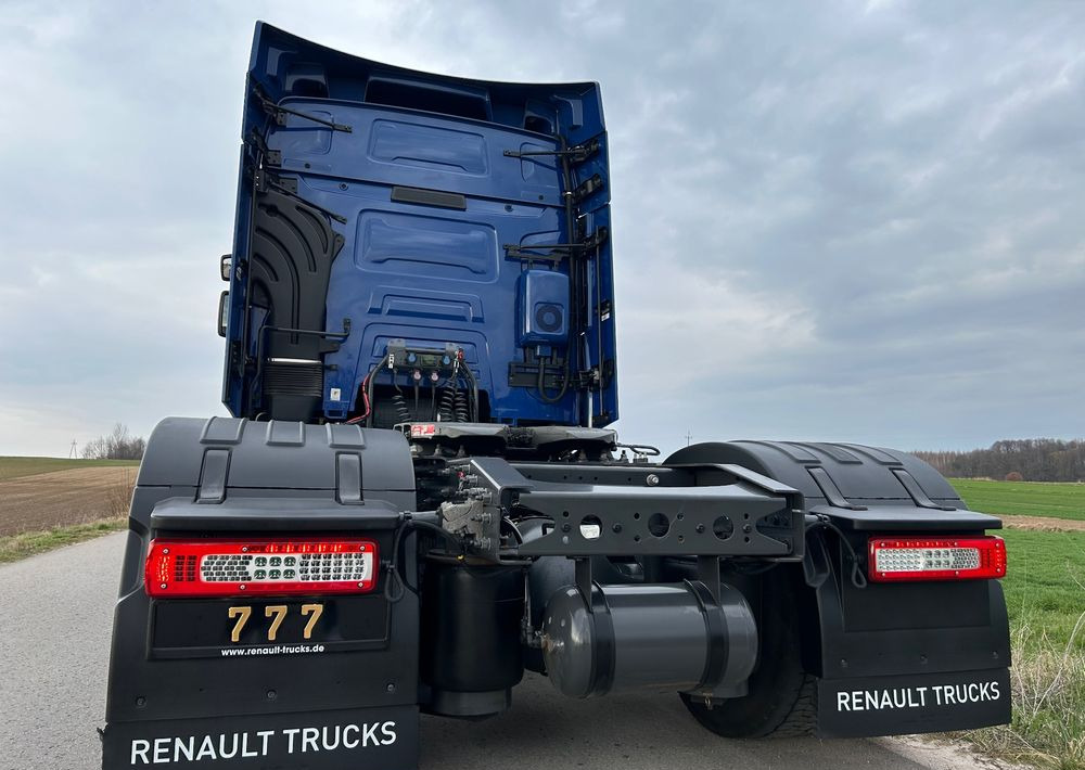 Renault T480 2022 VIN: ND ! 13l STANDARD STANDARD / NOWY MODEL z Niemiec / klima postojowa / T520 T440 / TOP STAN GAMA T - Tracteur routier: photos 2 Renault T480 2022 VIN: ND ! 13l STANDARD STANDARD / NOWY MODEL z Niemiec / klima postojowa / T520 T440 / TOP STAN GAMA T - Tracteur routier: photos 2