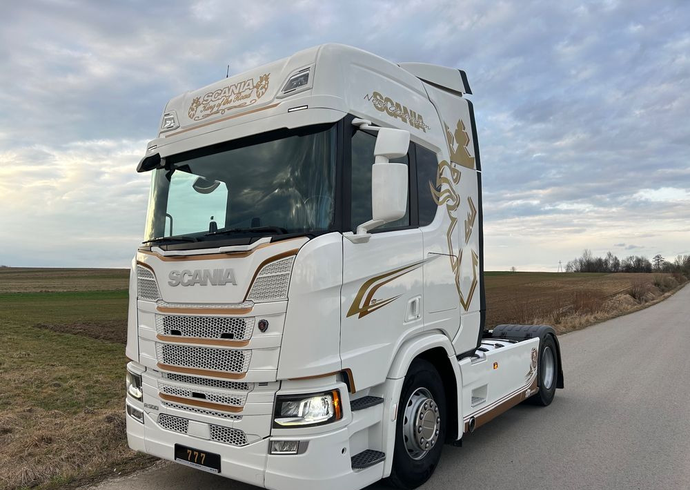 Scania R500 FULL AIR 2019 10x poduszki KLIMA POSTOJOWA / RETARDER / FULL SPOJLER / TOP STAN / od jedynego właściciela ! HYDRAULIKA spod beczki spożywczej ! / do wywrotu ruchomej podłogi beczki TOP TOP - Tracteur routier: photos 1 Scania R500 FULL AIR 2019 10x poduszki KLIMA POSTOJOWA / RETARDER / FULL SPOJLER / TOP STAN / od jedynego właściciela ! HYDRAULIKA spod beczki spożywczej ! / do wywrotu ruchomej podłogi beczki TOP TOP - Tracteur routier: photos 1