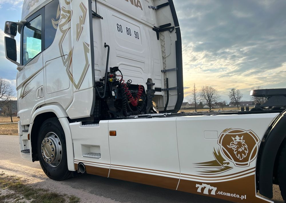 Scania R500 FULL AIR 2019 10x poduszki KLIMA POSTOJOWA / RETARDER / FULL SPOJLER / TOP STAN / od jedynego właściciela ! HYDRAULIKA spod beczki spożywczej ! / do wywrotu ruchomej podłogi beczki TOP TOP - Tracteur routier: photos 5 Scania R500 FULL AIR 2019 10x poduszki KLIMA POSTOJOWA / RETARDER / FULL SPOJLER / TOP STAN / od jedynego właściciela ! HYDRAULIKA spod beczki spożywczej ! / do wywrotu ruchomej podłogi beczki TOP TOP - Tracteur routier: photos 5